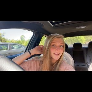 Meet your Posher, Ivy